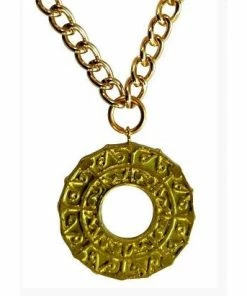 Swedia's Gold Medallion Necklace Accessoriesc